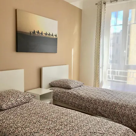 Appartement Large 2 Bdrs Down Town - Ac *