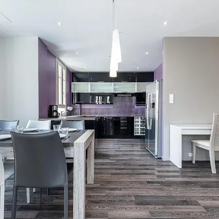 Appartement Large 2 Bdrs Down Town - Ac *